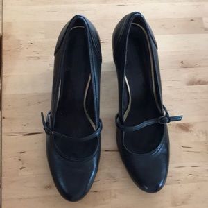 Black Mary Jane Shoes